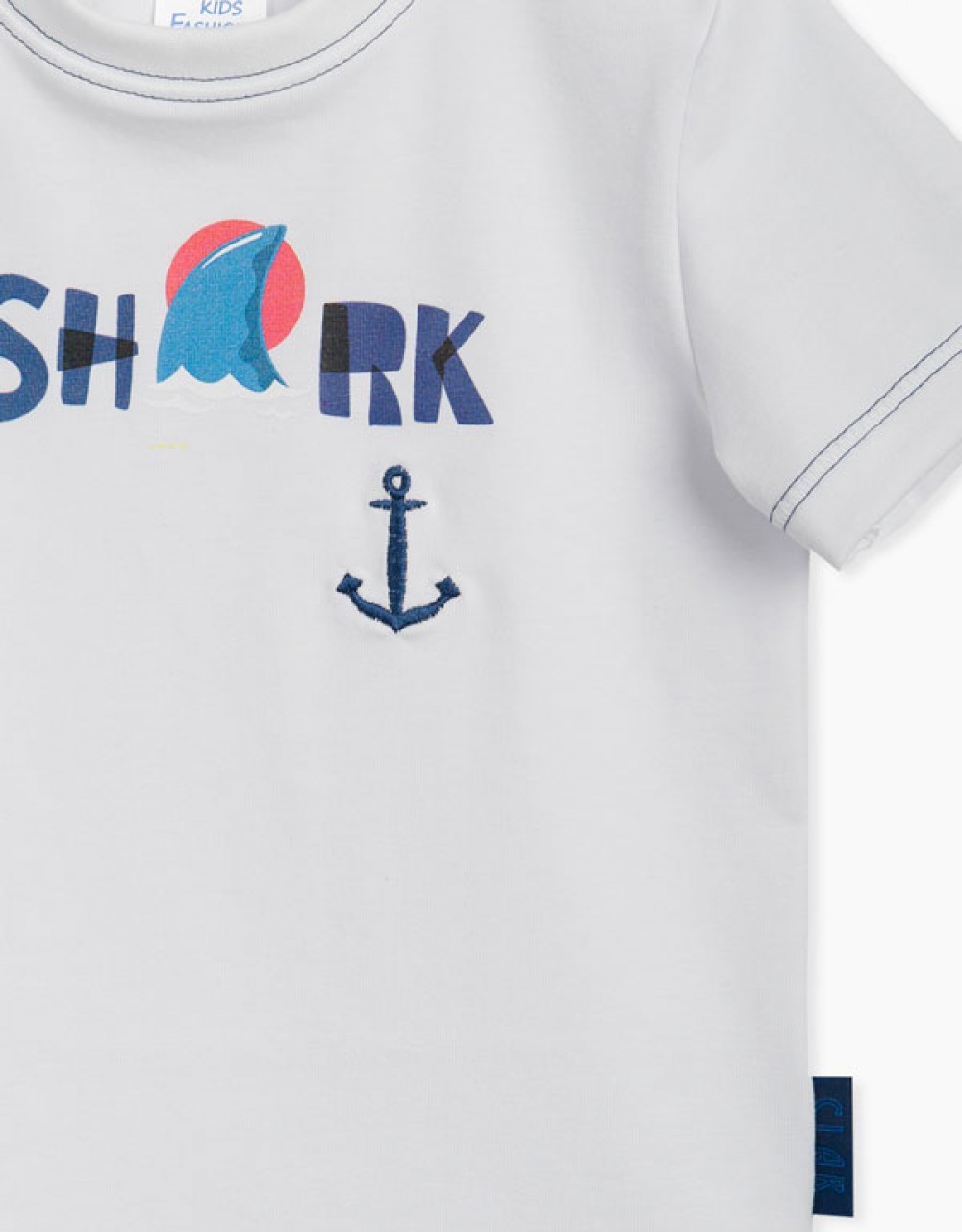 Majica iz bombaža s potiskom Shark in vezenjem