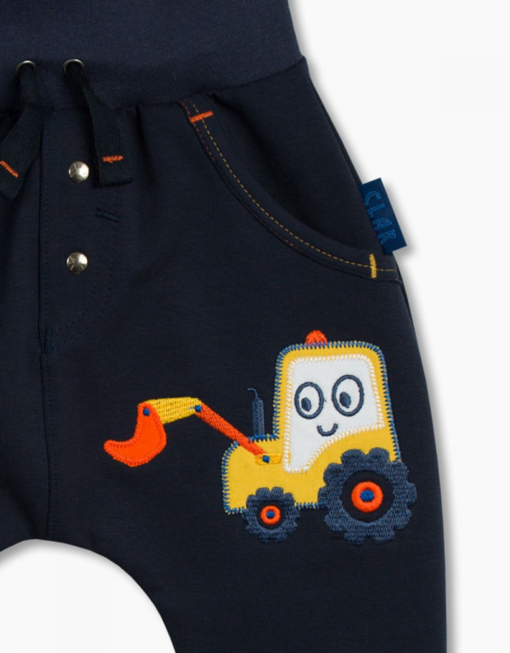 Otroške baggy hlače z vezenim bagerjem